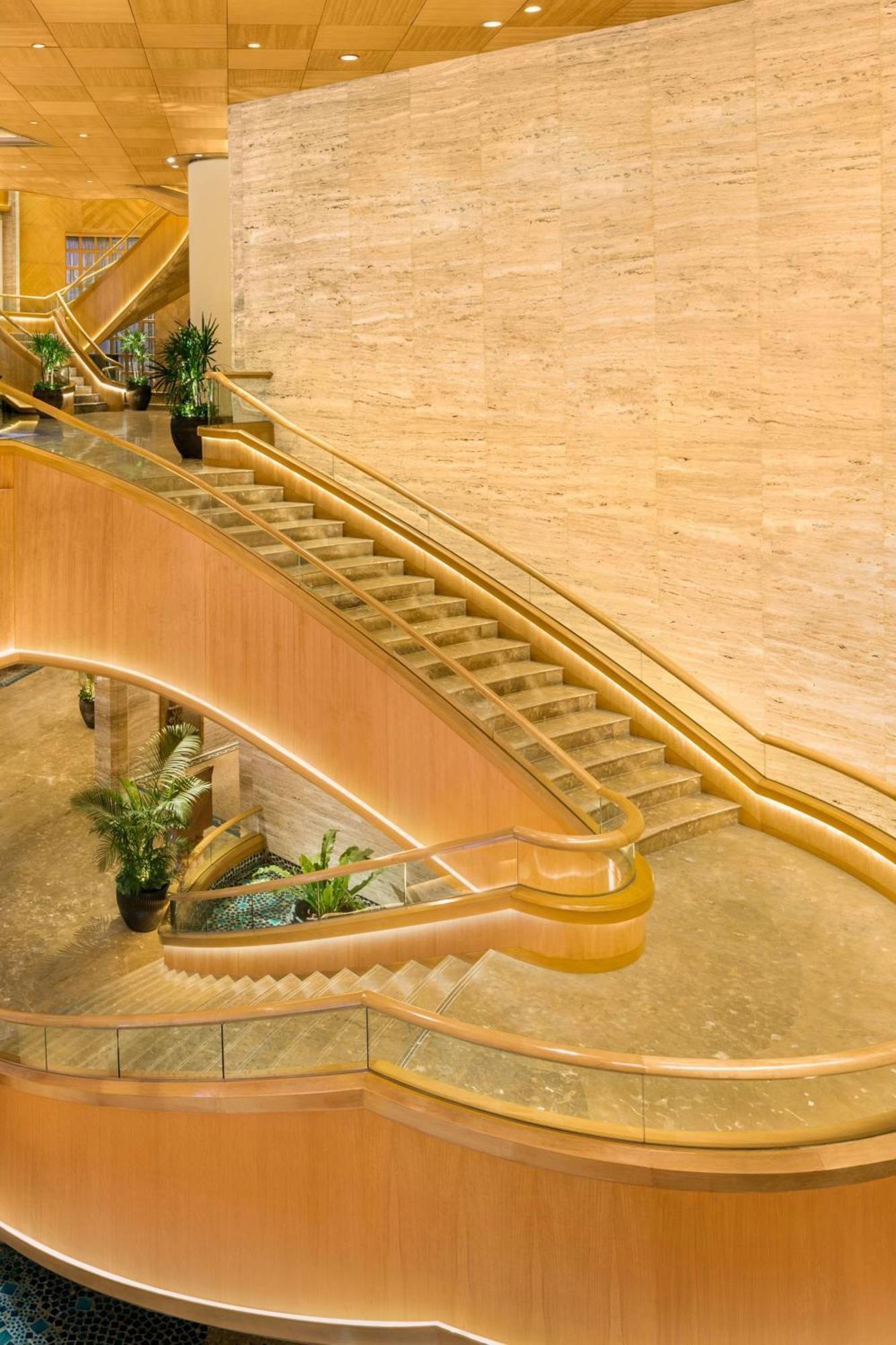 Sheraton Grande Sukhumvit, A Luxury Collection Hotel, Bangkok Exterior foto The staircase