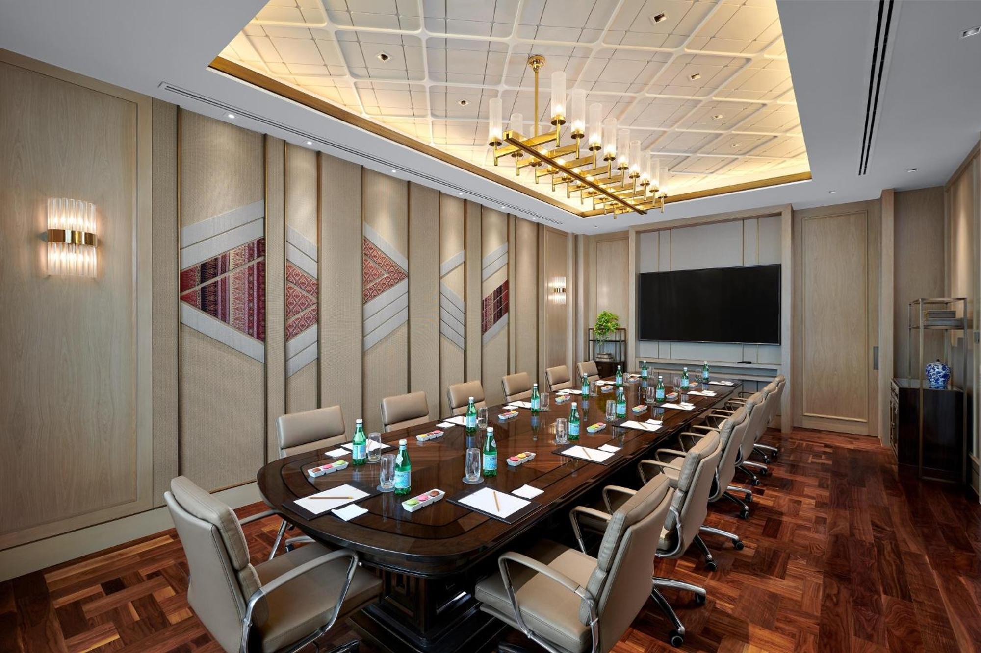 Sheraton Grande Sukhumvit, A Luxury Collection Hotel, Bangkok Exterior foto Boardroom