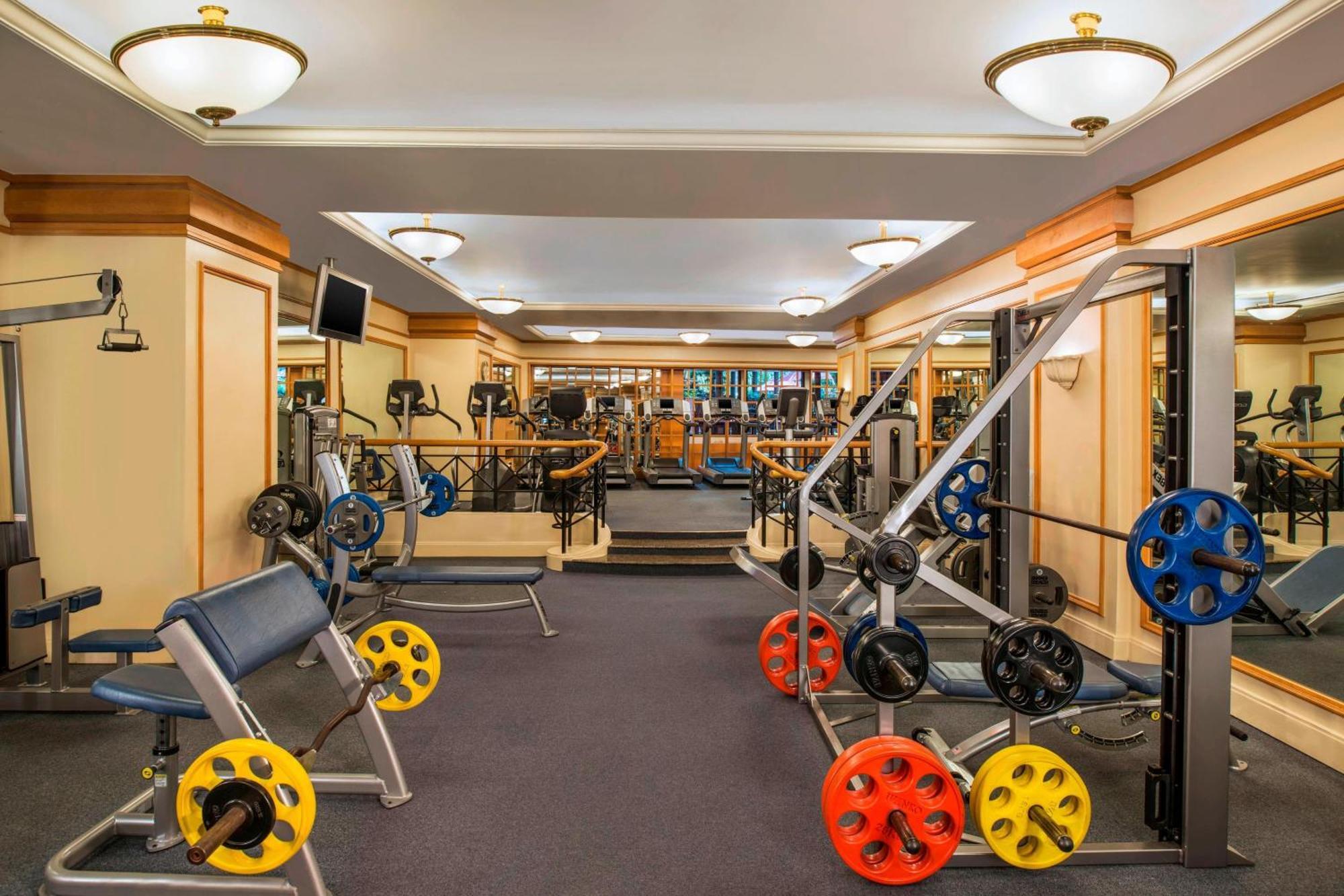 Sheraton Grande Sukhumvit, A Luxury Collection Hotel, Bangkok Exterior foto The gym at the hotel