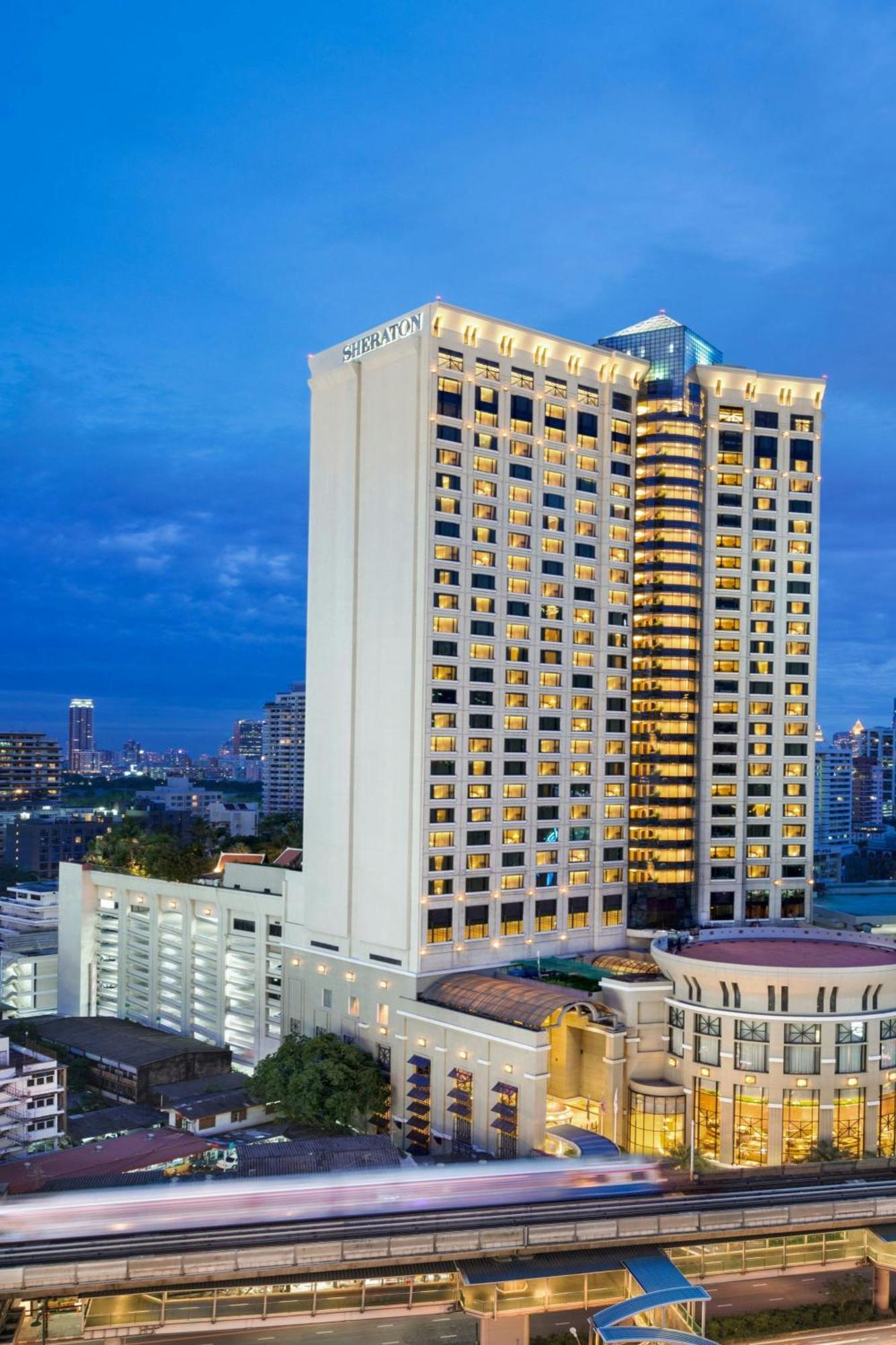 Sheraton Grande Sukhumvit, A Luxury Collection Hotel, Bangkok Exterior foto The Royal